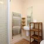 Rent 6 bedroom student apartment in Bristol