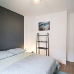 Rent a room of 90 m² in Clichy