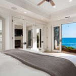 Rent 3 bedroom house of 204 m² in Laguna Beach