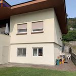 Affitto 2 camera appartamento di 80 m² in Aosta