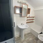 Rent 2 bedroom apartment of 33 m² in Saint-Quentin