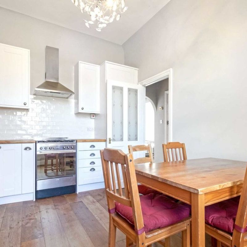 apartment for rent in Buckleigh Road Streatham Common, SW16 Streatham Vale