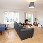 Rent 4 bedroom flat in Slough