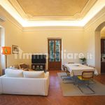 Rent 4 bedroom house of 180 m² in Fiesole