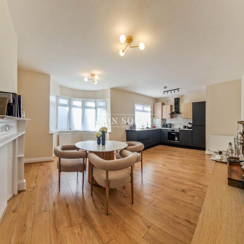 2 bedroom flat to rent Temple Fortune