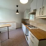 Rent 5 bedroom house of 130 m² in Marnes-la-Coquette