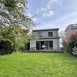 Huur 4 slaapkamer huis van 200 m² in Wezembeek-Oppem