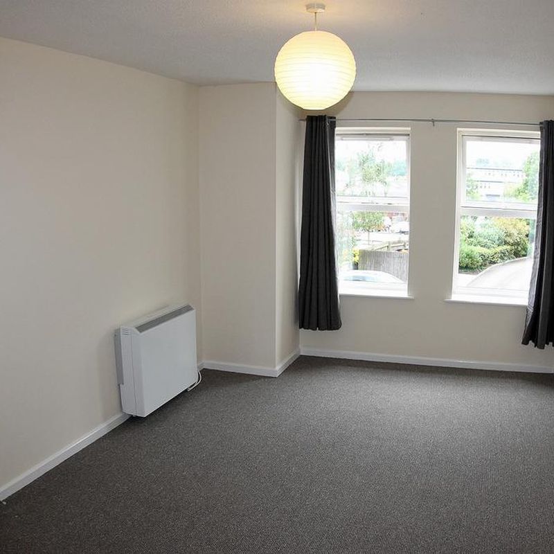 Sandiford Square, Venables Road... 2 bed apartment to rent - £750 pcm (£173 pw) Northwich