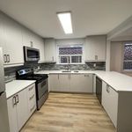 Rent 3 bedroom apartment of 126 m² in Toronto