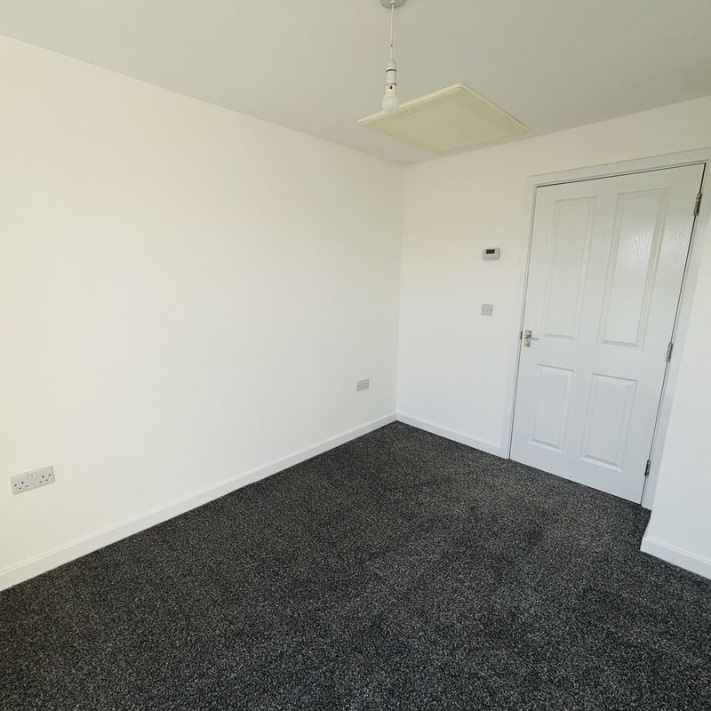 1 bedroom property to let in Cei Tir Y Castell, BARRY - £850 pcm