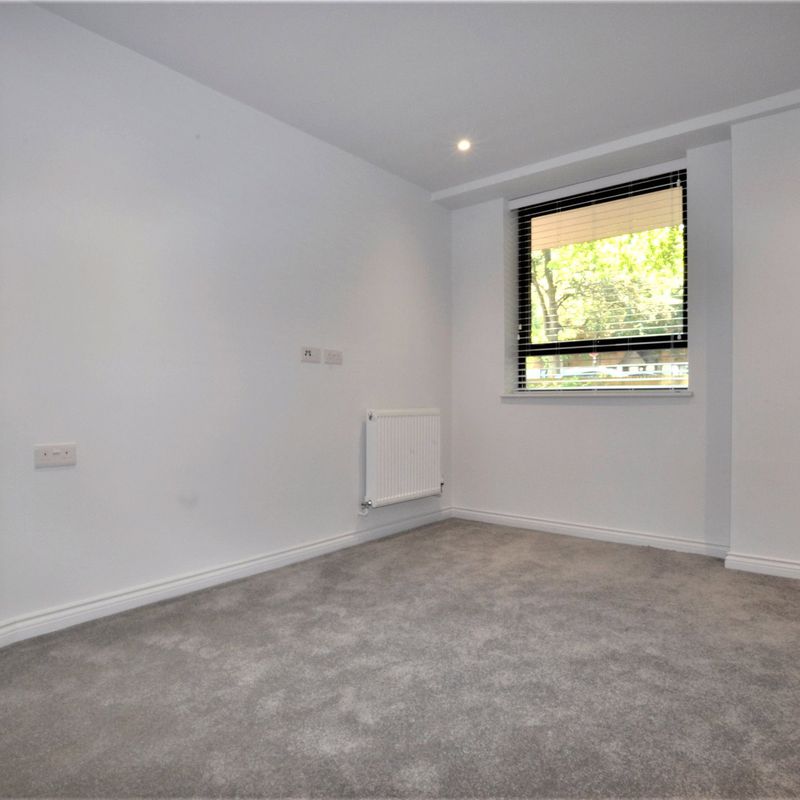 apartment for rent at Brighton Road, Purley, CR8, UK