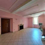 Affitto 5 camera appartamento di 90 m² in Ronciglione
