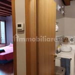Affitto 4 camera appartamento di 85 m² in Padova