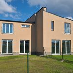 Rent 4 bedroom house of 122 m² in Milovice
