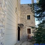 Ενοικίαση 4 υπνοδωμάτιο σπίτι από 390 m² σε Dionysos