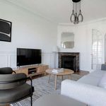 Rent 2 bedroom apartment of 91 m² in Paris