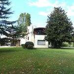 Rent 5 bedroom house of 428 m² in Formello