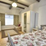 Rent 1 bedroom flat in New Malden