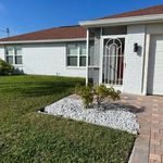 Rent 3 bedroom house in Cape Coral