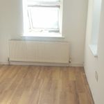 Rent 2 bedroom flat in Keighley