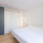 Alquilo 3 dormitorio casa de 200 m² en Barcelona