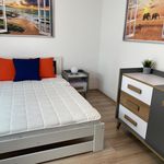 Wynajmij 3 sypialnię apartament z 56 m² w Wrocław