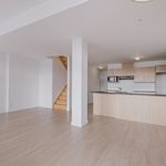 Rent 5 bedroom apartment in Lévis