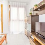 Rent 2 bedroom apartment of 65 m² in Zaragoza