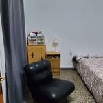 Rent a room of 120 m² in Badia del Vallès