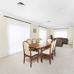 Rent 3 bedroom apartment in Wollongong