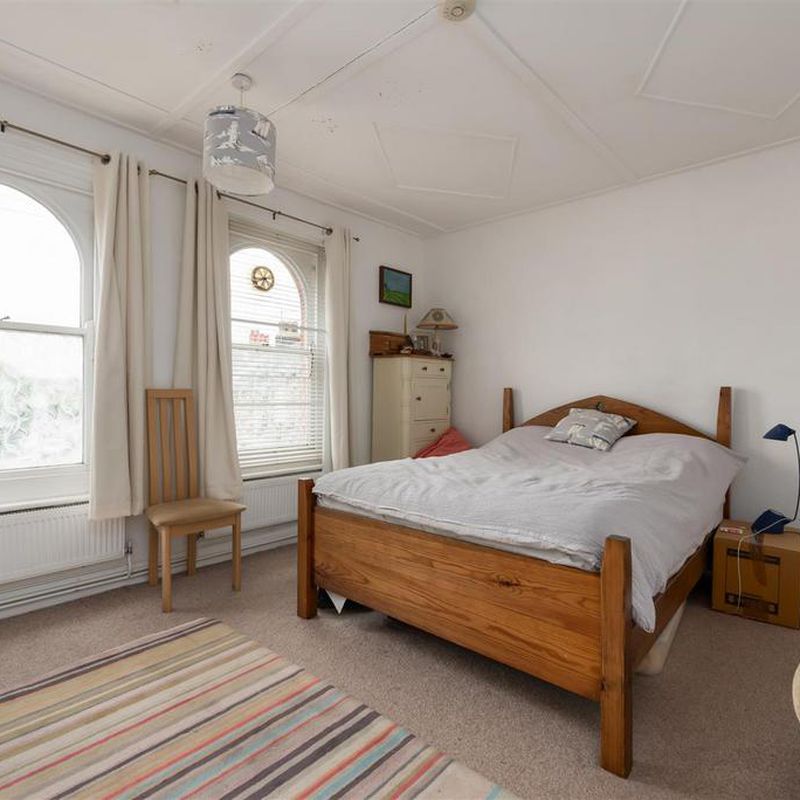 Island Wall, Whitstable 1 bed flat to rent - £900 pcm (£208 pw) Lower Island