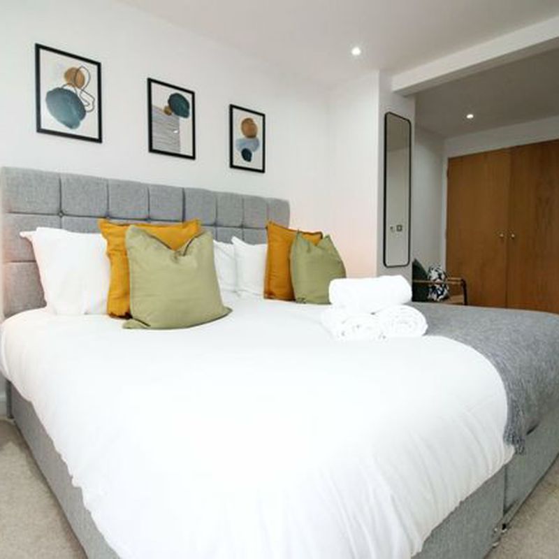 Flat to rent in David Morgan Apartments, Cardiff CF10