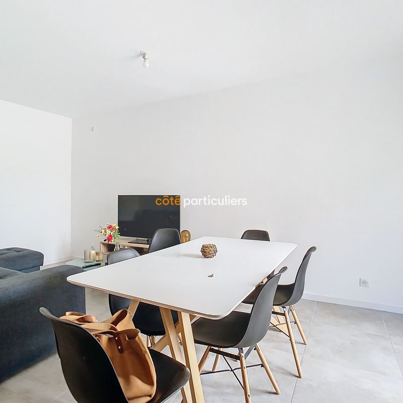 Location
Maison
 60 m² - 
 3 Pièces - 
Rochefort-Du-Gard (30650)