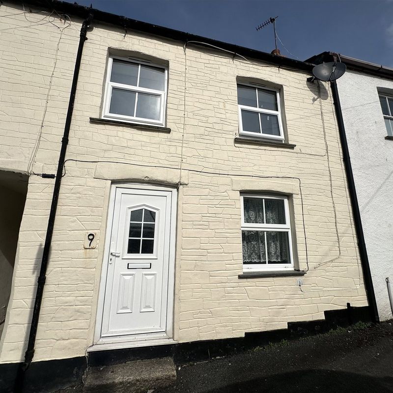 2 Bedroom Property For Rent Fore Street, Tywardreath