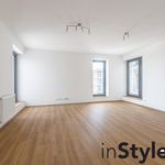 Rent 3 bedroom apartment of 93 m² in Staré Město