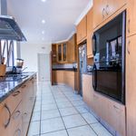 Rent 3 bedroom house of 1252 m² in Johannesburg