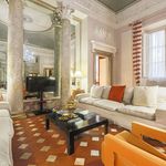 Affitto 4 camera appartamento di 325 m² in Firenze