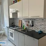 Rent 4 bedroom apartment of 75 m² in Milan