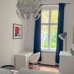 Rent a room of 100 m² in Berlin
