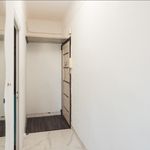Appartement de 28 m² avec 9 chambre(s) en location à Nice