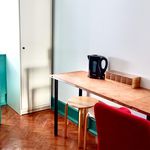 Rent a room of 190 m² in Lisboa