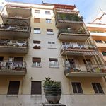 Affitto 3 camera appartamento di 115 m² in Rome