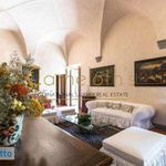 Affitto 6 camera casa di 700 m² in Florence