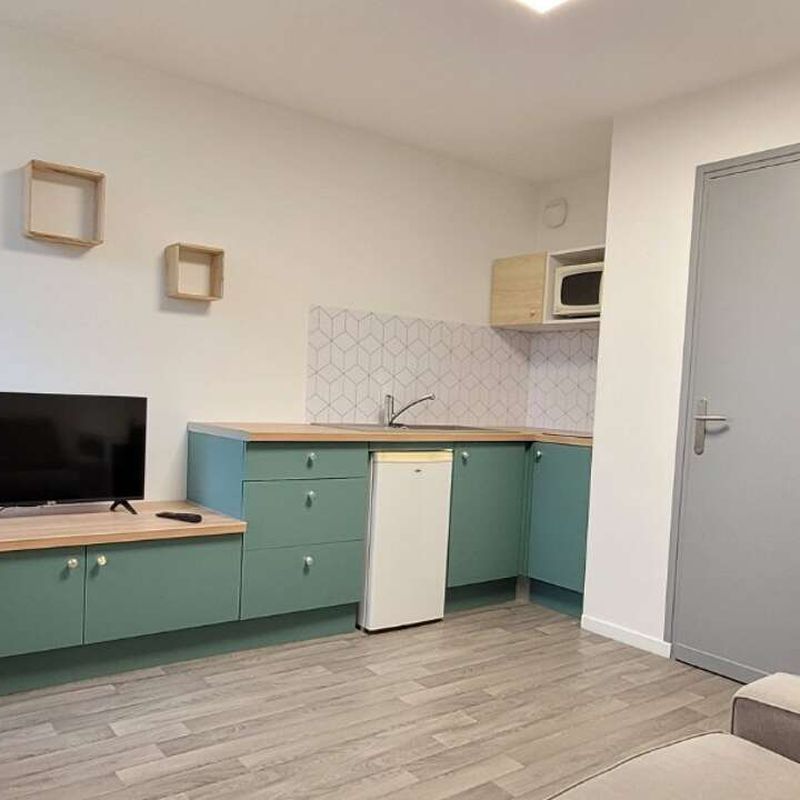 Location appartement 1 pièce 18 m² Arras (62000)