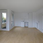 Rent 3 bedroom apartment of 65 m² in Aulnay-sous-Bois