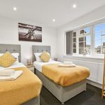 Rent 5 bedroom flat in Slough