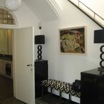 Maison de 350 m² avec 5 chambre(s) en location à Ixelles