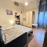 Rent a room of 72 m² in Roma