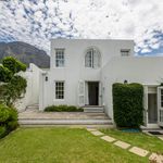 Rent 4 bedroom house of 582 m² in Cape Town