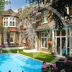 Rent 8 bedroom house in London